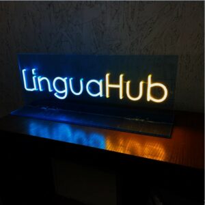 Неоновий напис на акрилі