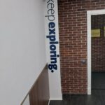 пластик пласкі несвітлові Пластикові букви без об'єму на стіні